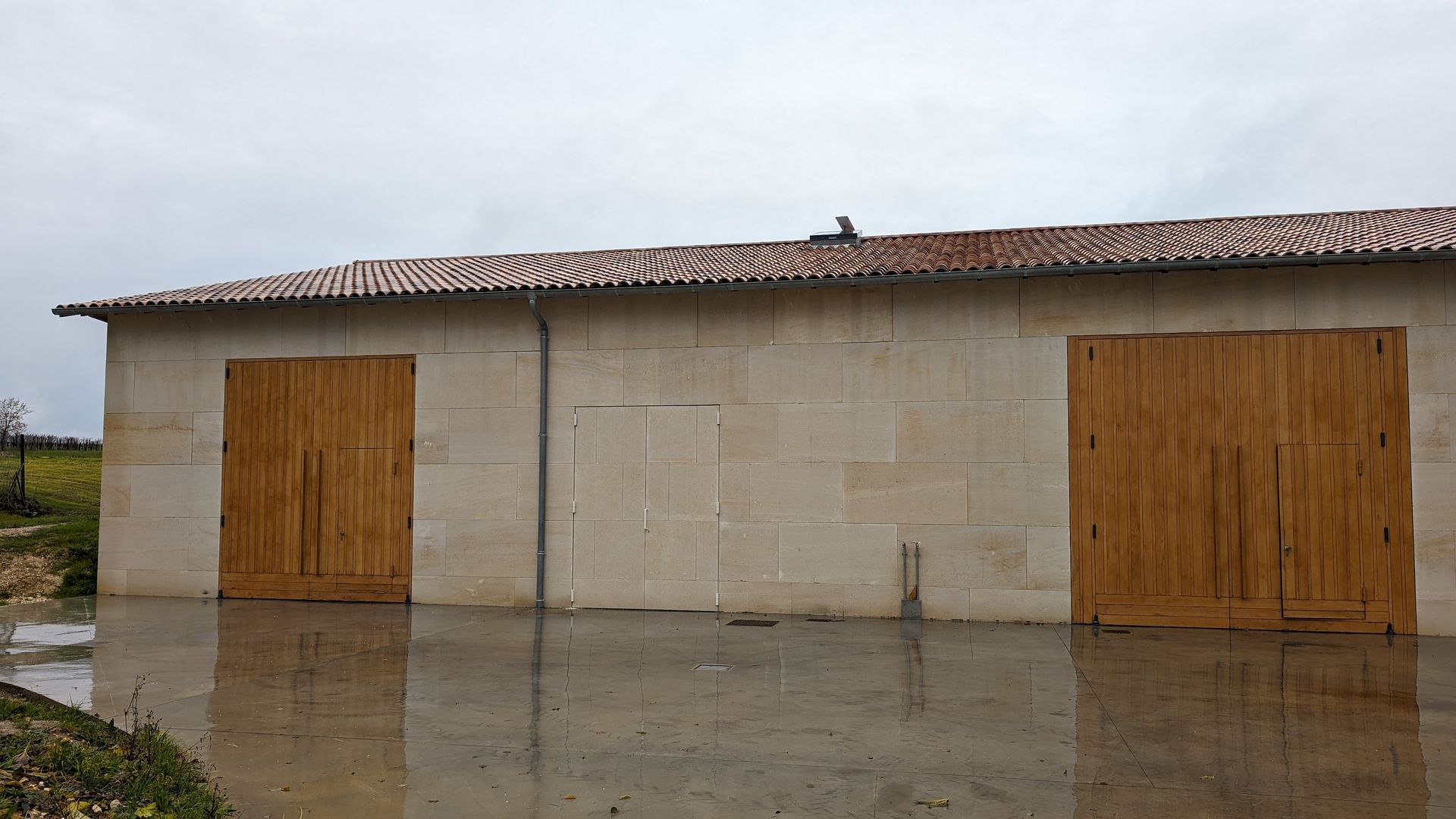 extérieur domaine viticole monte-charge