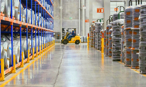 Entrepôt logistique
